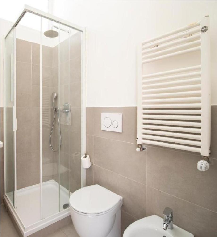 Affitti Only Sleep Bagno Privato Apartman Parma Kültér fotó
